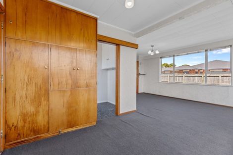 Photo of property in 1/378 Devon Street East, Strandon, New Plymouth, 4312