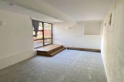 Photo of property in 1 Marcel Place, Glenfield, Auckland, 0629