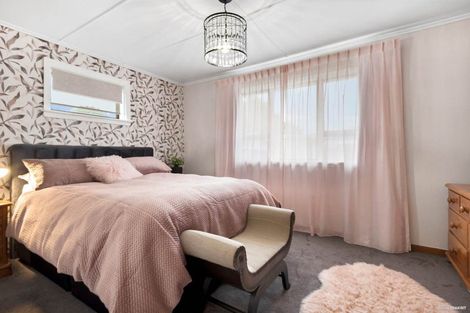 Photo of property in 5 Booth Crescent, Tuakau, 2121