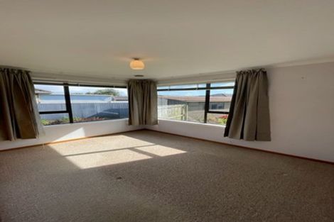 Photo of property in 53 Oriana Crescent, Hornby, Christchurch, 8042