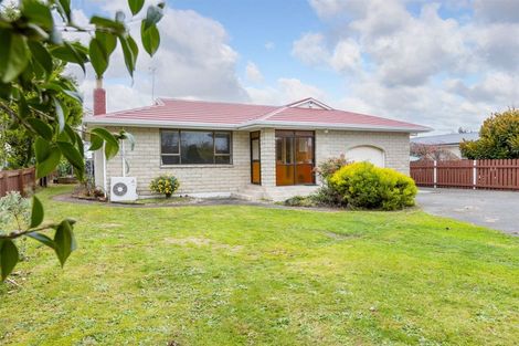 Photo of property in 32 Gordon Street, Woodville, 4920