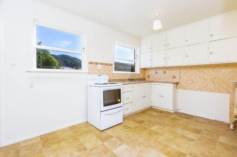 Photo of property in Mantua Flats, 48b Merton Street, Trentham, Upper Hutt, 5018