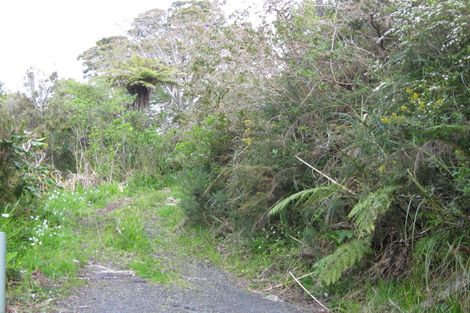 Photo of property in 38 Raroa Terrace, Waiatarua, Auckland, 0604
