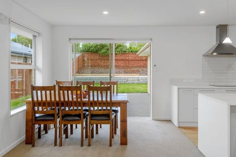 Photo of property in 37 Davaar Crescent, Broomfield, Christchurch, 8042