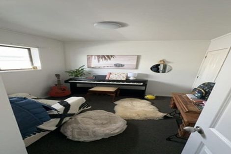 Photo of property in 910a Grove Road, Mayfair, Hastings, 4122