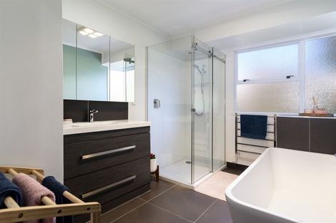 Photo of property in 175 Kingswood Road, Brookfield, Tauranga, 3110