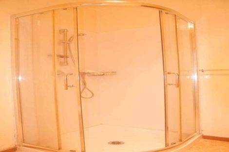 Photo of property in 42 Fruitvale Road, New Lynn, Auckland, 0600