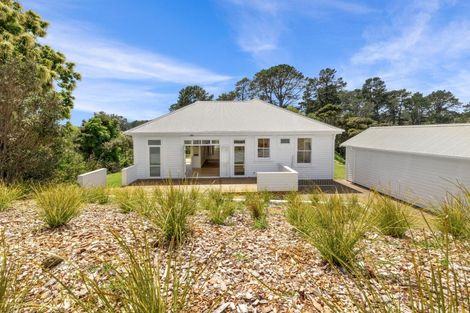 Photo of property in 856 Ocean View Road, Te Arai, Wellsford, 0975