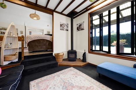 Photo of property in 9 Beach Road, Patea, 4520