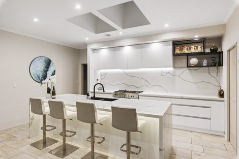 Photo of property in 6 Taranui Way, Paraparaumu Beach, Paraparaumu, 5032