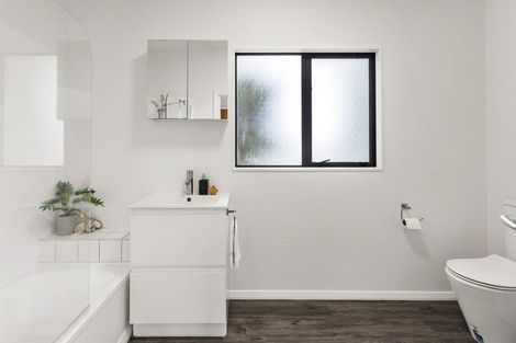 Photo of property in 6 Carlisle Street, Island Bay, Wellington, 6023