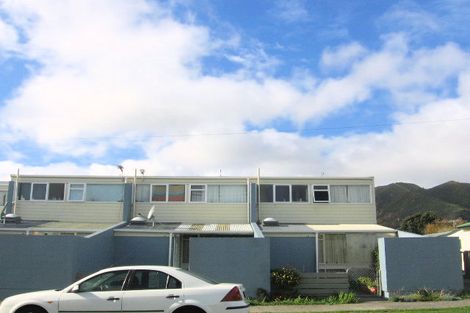 Photo of property in 14-16 Awamutu Grove, Waiwhetu, Lower Hutt, 5010