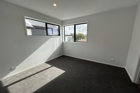 Photo of property in 20 Whati Lane, Henderson, Auckland, 0612
