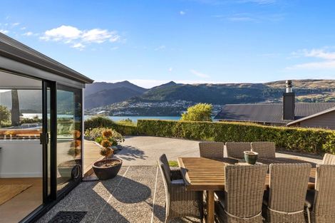 Photo of property in 8 Elizabeth Place, Kelvin Heights, Queenstown, 9300