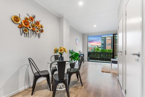 Photo of property in 239 Hobsonville Point Road, Hobsonville, Auckland, 0616