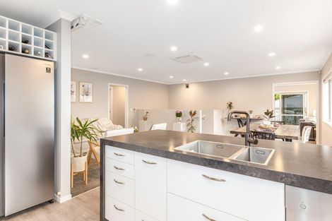 Photo of property in 136 Navigation Drive, Whitby, Porirua, 5024