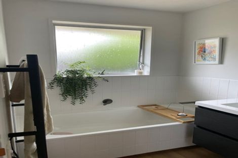 Photo of property in 4 Whitfield Street, Sumner, Christchurch, 8081