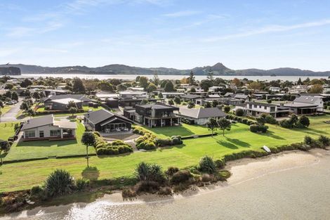 Photo of property in 18 Admiral Drive, Cooks Beach, Whitianga, 3591