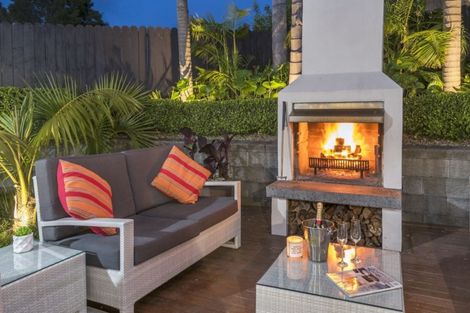 Photo of property in 148 John Brooke Crescent, East Tamaki Heights, Auckland, 2016