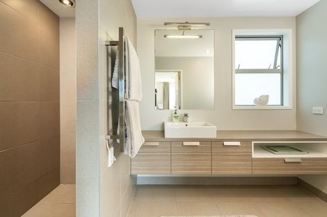 Photo of property in 6 Orakei Place, Welcome Bay, Tauranga, 3112