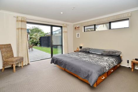 Photo of property in 22 Hawthorn Mews, Rangiora, 7400
