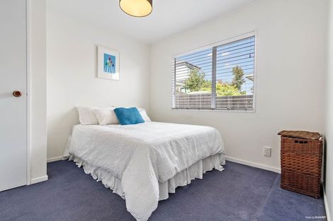 Photo of property in 12 Brookfield Road, Te Atatu Peninsula, Auckland, 0610