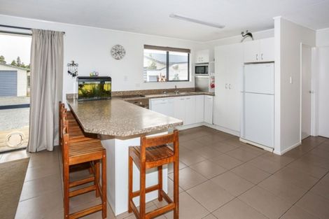 Photo of property in 266 Hart Road, Pukekohe, 2676