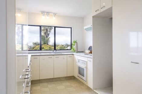 Photo of property in 1/55 Nigel Road, Browns Bay, Auckland, 0630