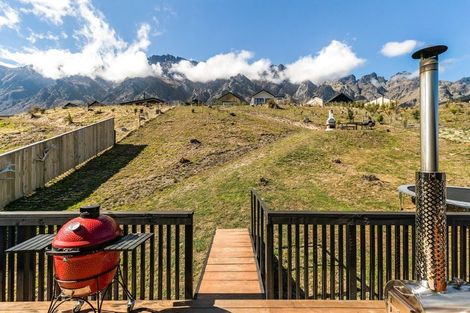 Photo of property in 31 Muster Road, Jacks Point, 9371