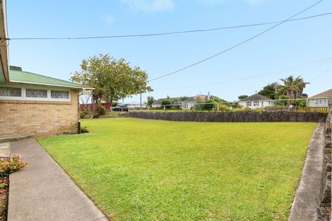 Photo of property in 8 Seddon Street, Te Puke, 3119