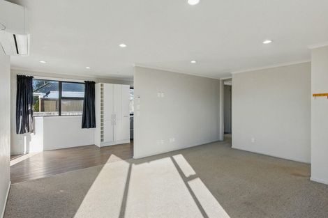 Photo of property in 30 Eruini Street, Waikanae Beach, Waikanae, 5036