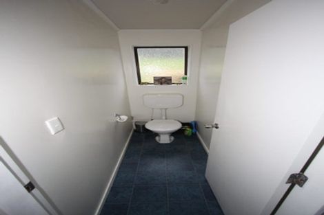 Photo of property in 15 Rice Crescent, Newlands, Wellington, 6037