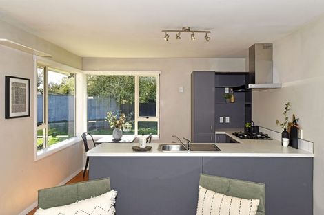 Photo of property in 21 Wildwood Avenue, Wainoni, Christchurch, 8061