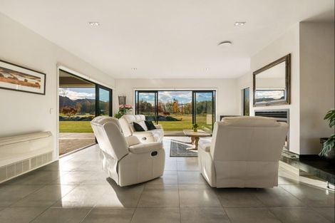 Photo of property in 96 Mcintosh Road, Blackmans, Alexandra, 9391