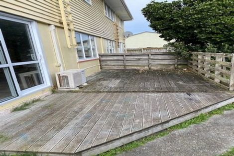 Photo of property in 27 Bell Street, Tawa, Wellington, 5028