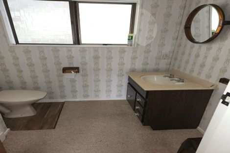 Photo of property in 29a Rewarewa Crescent, Waikanae, 5036