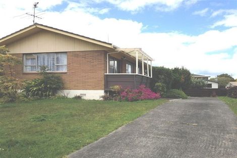 Photo of property in 4 Helleur Road, Massey, Auckland, 0614