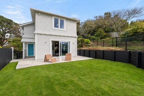 Photo of property in 1 Seaforth Terrace, Karori, Wellington, 6012