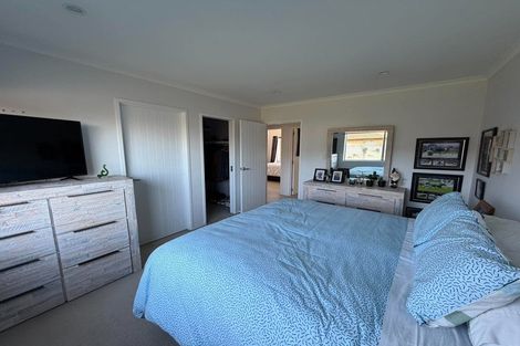 Photo of property in 40 Sunstone Crescent, Brown Owl, Upper Hutt, 5018