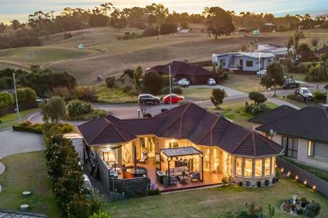 Photo of property in 82 Omana Avenue, Shelly Beach, Helensville, 0874