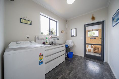 Photo of property in 1085c Hillside-manapouri Road, Manapouri, Te Anau, 9679