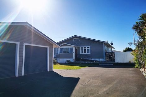 Photo of property in 22 Storey Avenue, Forest Lake, Hamilton, 3200