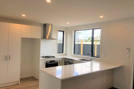 Photo of property in 4u2 Heath Street, Saint Andrews, Hamilton, 3200
