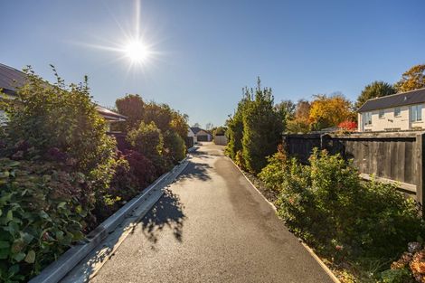 Photo of property in 102 Wairakei Road, Bryndwr, Christchurch, 8052
