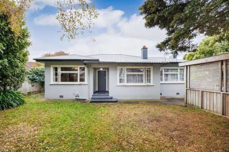 Photo of property in 5 Pahiatua Street, Hokowhitu, Palmerston North, 4410