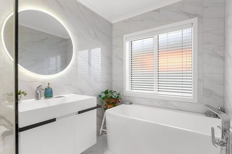 Photo of property in 9 Arahi Place, Rototuna North, Hamilton, 3210