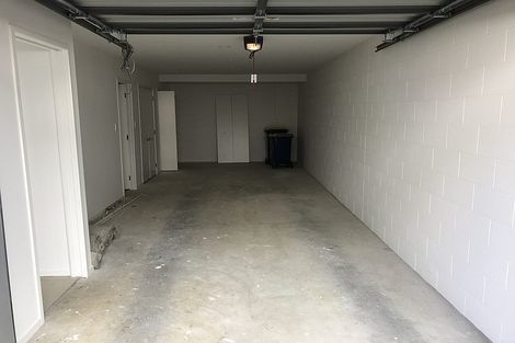 Photo of property in 10/13 Kaihu Street, Northcote, Auckland, 0627