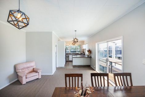 Photo of property in 8a Kaimanawa Street, Kelvin Grove, Palmerston North, 4414