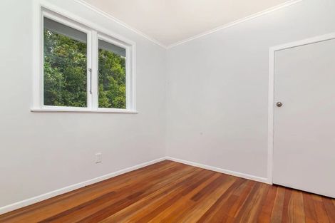 Photo of property in 26 Trojan Crescent, New Lynn, Auckland, 0600