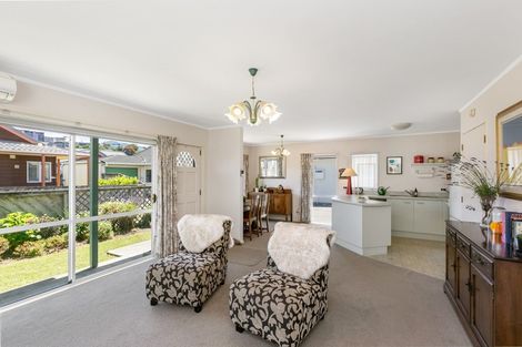 Photo of property in 30 Macalister Place, Miramar, Wellington, 6022